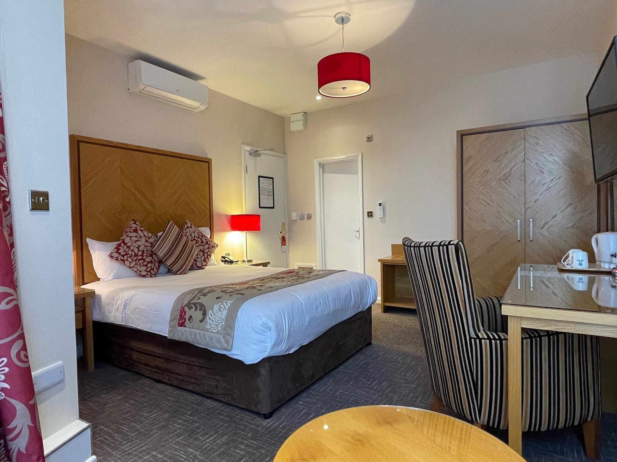 Best Western Homestead Court Hotel Welwyn Garden City Extérieur photo