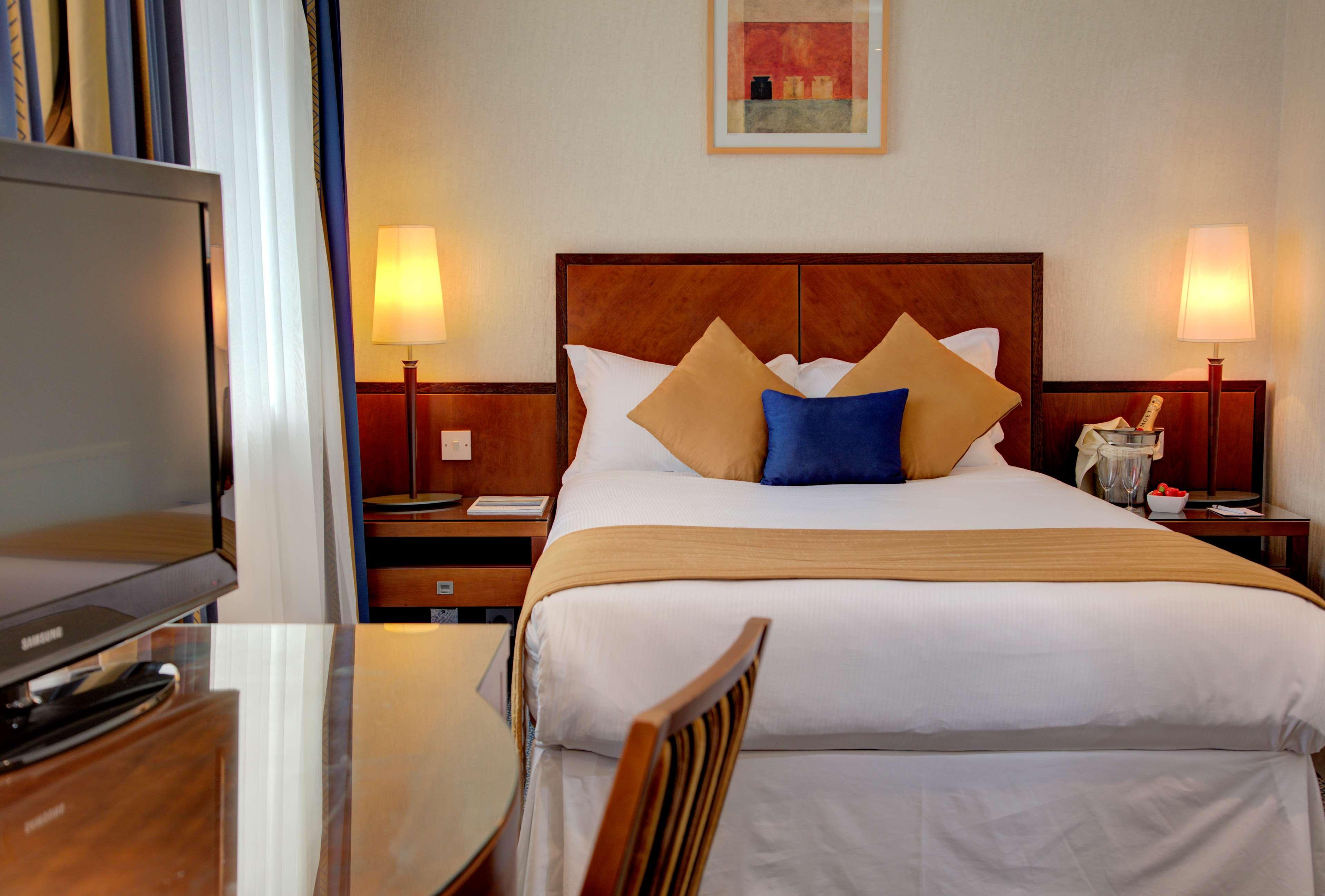Best Western Homestead Court Hotel Welwyn Garden City Extérieur photo