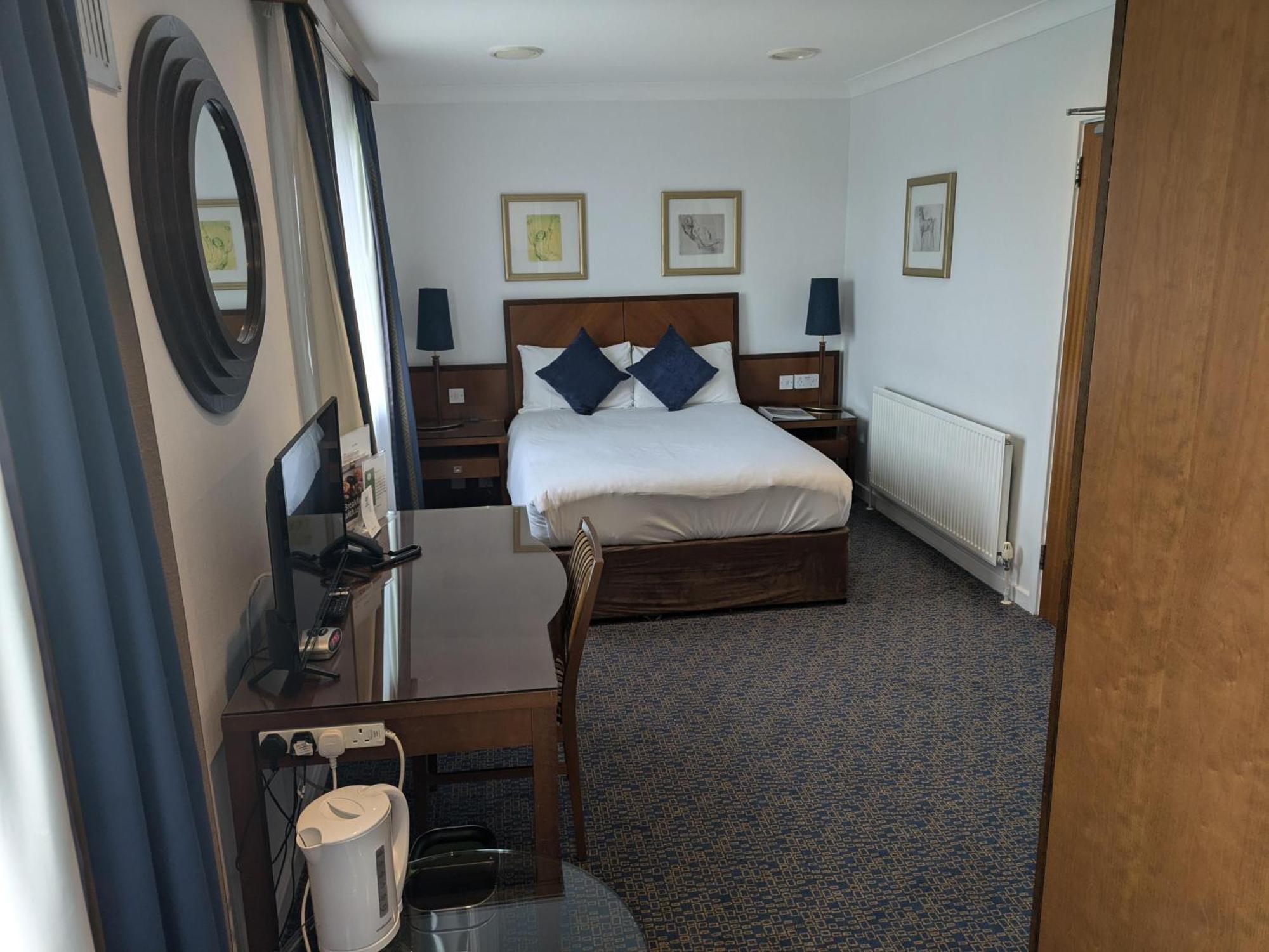 Best Western Homestead Court Hotel Welwyn Garden City Extérieur photo