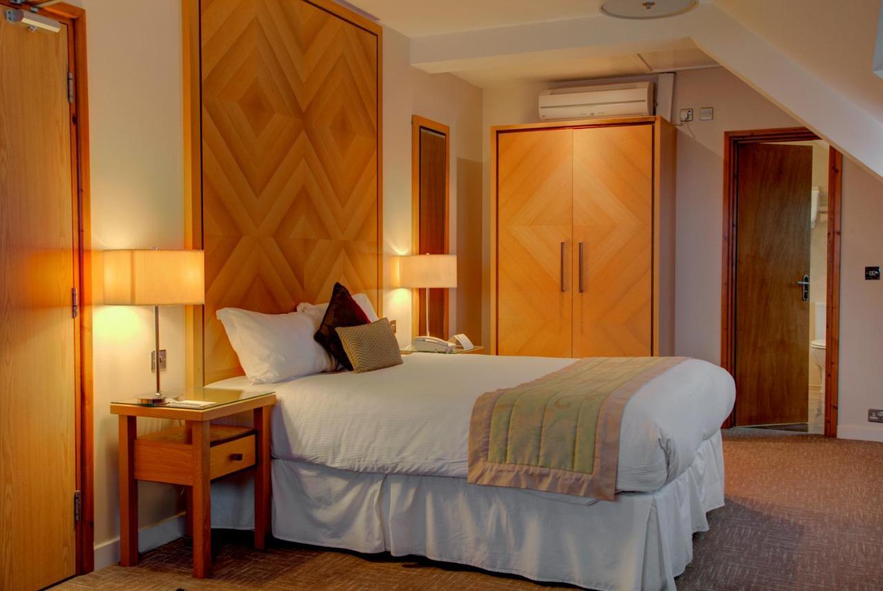 Best Western Homestead Court Hotel Welwyn Garden City Extérieur photo